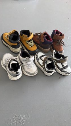 Toddler shoes size 4