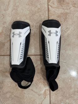Under Armour Soccer Shin Guards Youth Size L