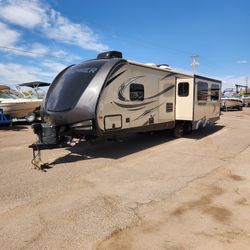2019 Keystone Premier 30RIPR