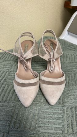 Women’s shoes size size 6 1/2