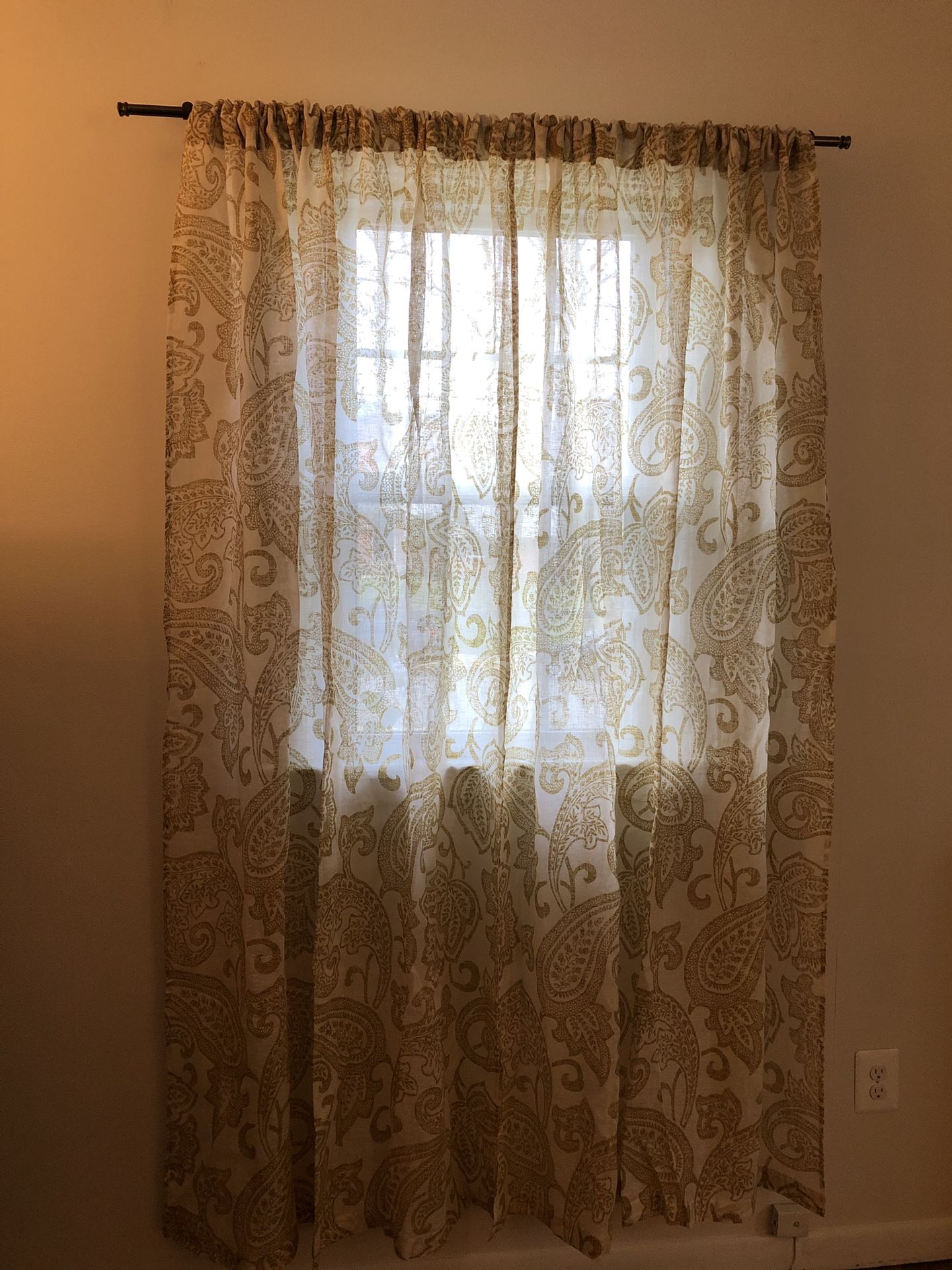 Pottery Barn drapes /curtains, set of 4 panels