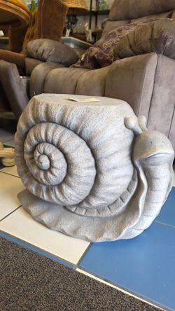 Snail side table