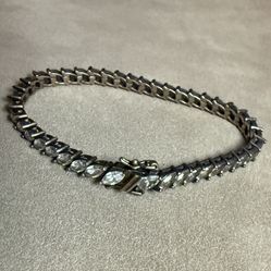 Leaf Shaped CZ Silver Bracelet 