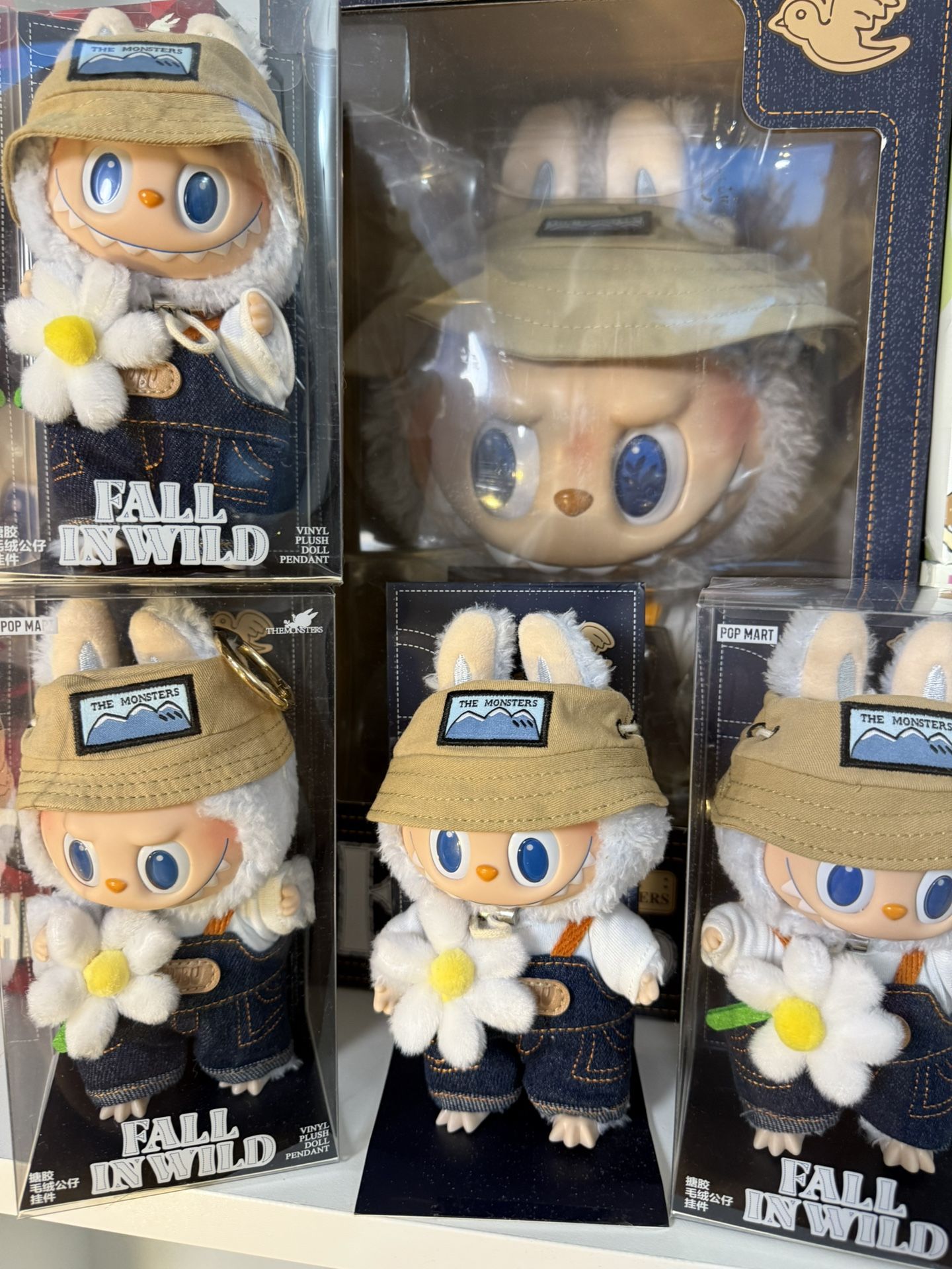 POP MART FALL IN WILD