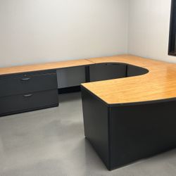 Office complete four piece set with filing cabinets