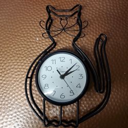 Metal Cat Clock, Works