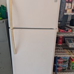 Kenmore Refrigerator 