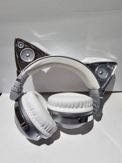 Limited Edition Ariana Grande Wireless Bluetooth Cat Ear Headphones LED