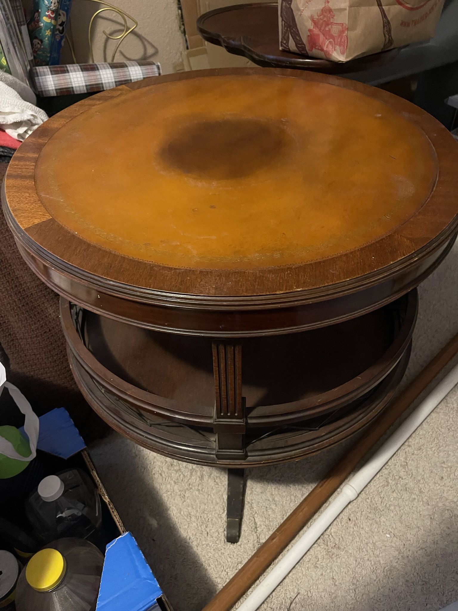Beautiful Round End/Side Table w/Leather Inlay