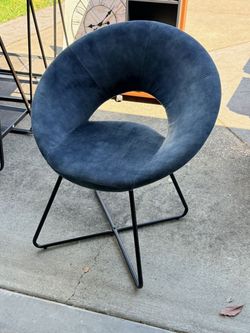 Blue velvet microfiber chair