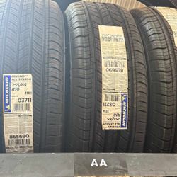 Michelin 255/65R18 Tires – Premium SUV & Crossover Performance