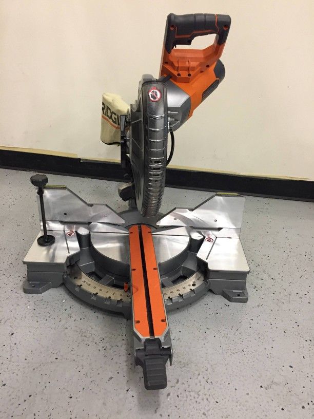 Ridgid R4222, 15 Amp Corded 12 in. Dual Bevel Sliding Miter Saw with 70