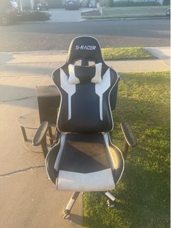 Game chair