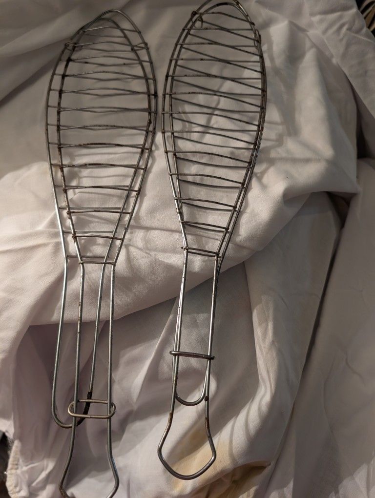 Fish Grilling Wire Baskets (2). Never Used, But Have Some Surface Minor Rust.