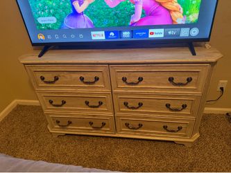 6 Drawer Bedroom Dresser