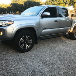 Toyota Tacoma 