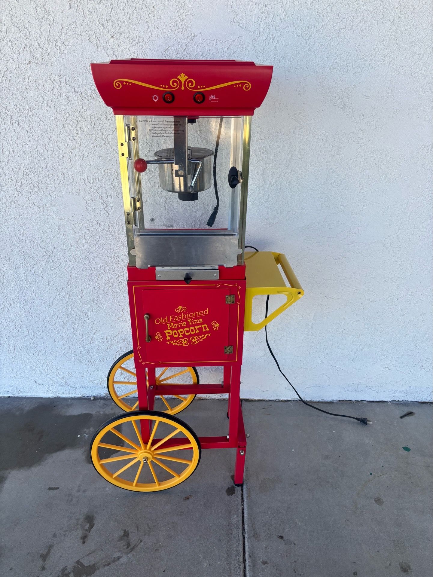 Popcorn machine for Sale in Desert Hot Springs, CA - OfferUp