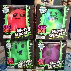 NeeDoh Glowy Ghost