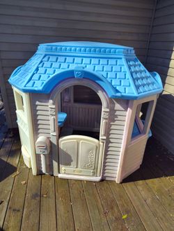 Little Tikes house