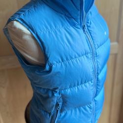 Aeropostale Size Jr Med/Lg Baby Blue Down Waterfowl Puffer Vest