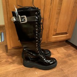 Woman’s New Gianni Bini Boots Shipping Available 