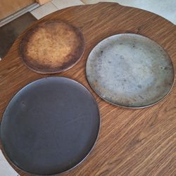 3 Pizza Pans