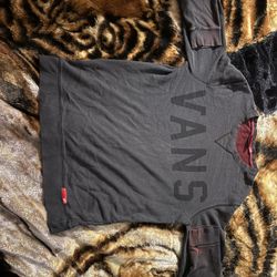 Black Vans crewneck sweatshirt with red accents