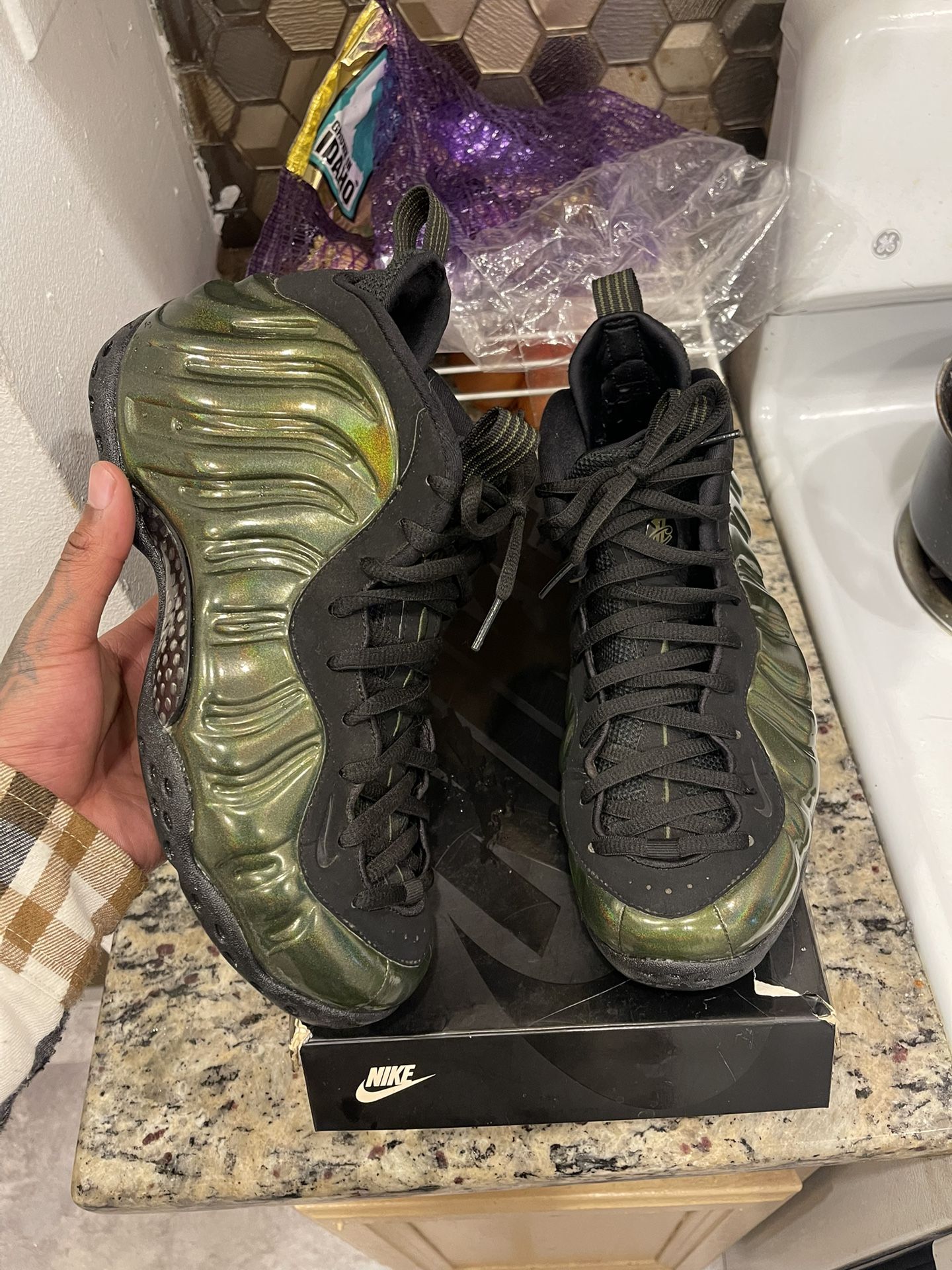 Nike Foamposite “Legion Green” Size 8.5