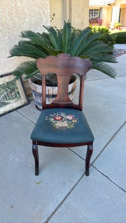 Mahogany antique chairs with embroidery seats