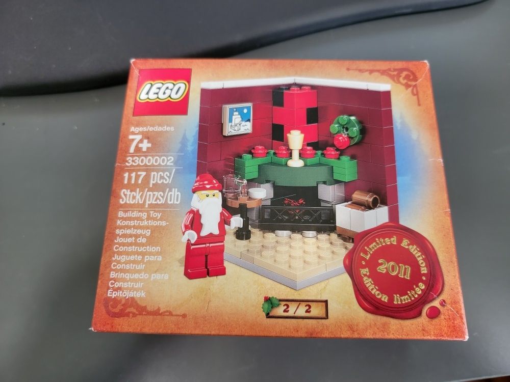 Lego 330000-2 - 2011 Holiday Exclusive edition part 2 of 2