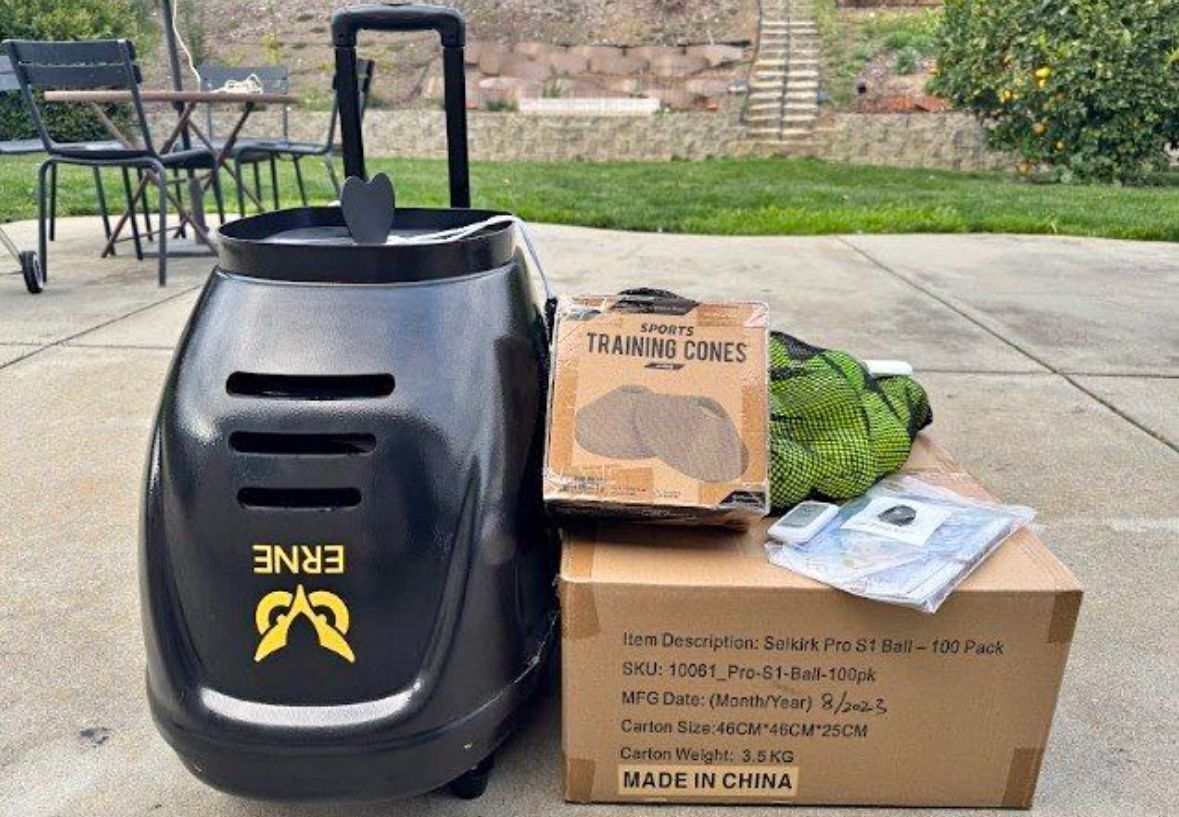 Erne-Stealth-Black-Pickleball-Machine