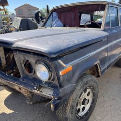 Parting 77 Jeep wagoner Dana 44 s turbo 400