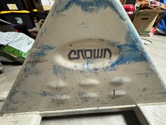 Crown pallet jack