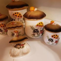 Mushroom Sears Set