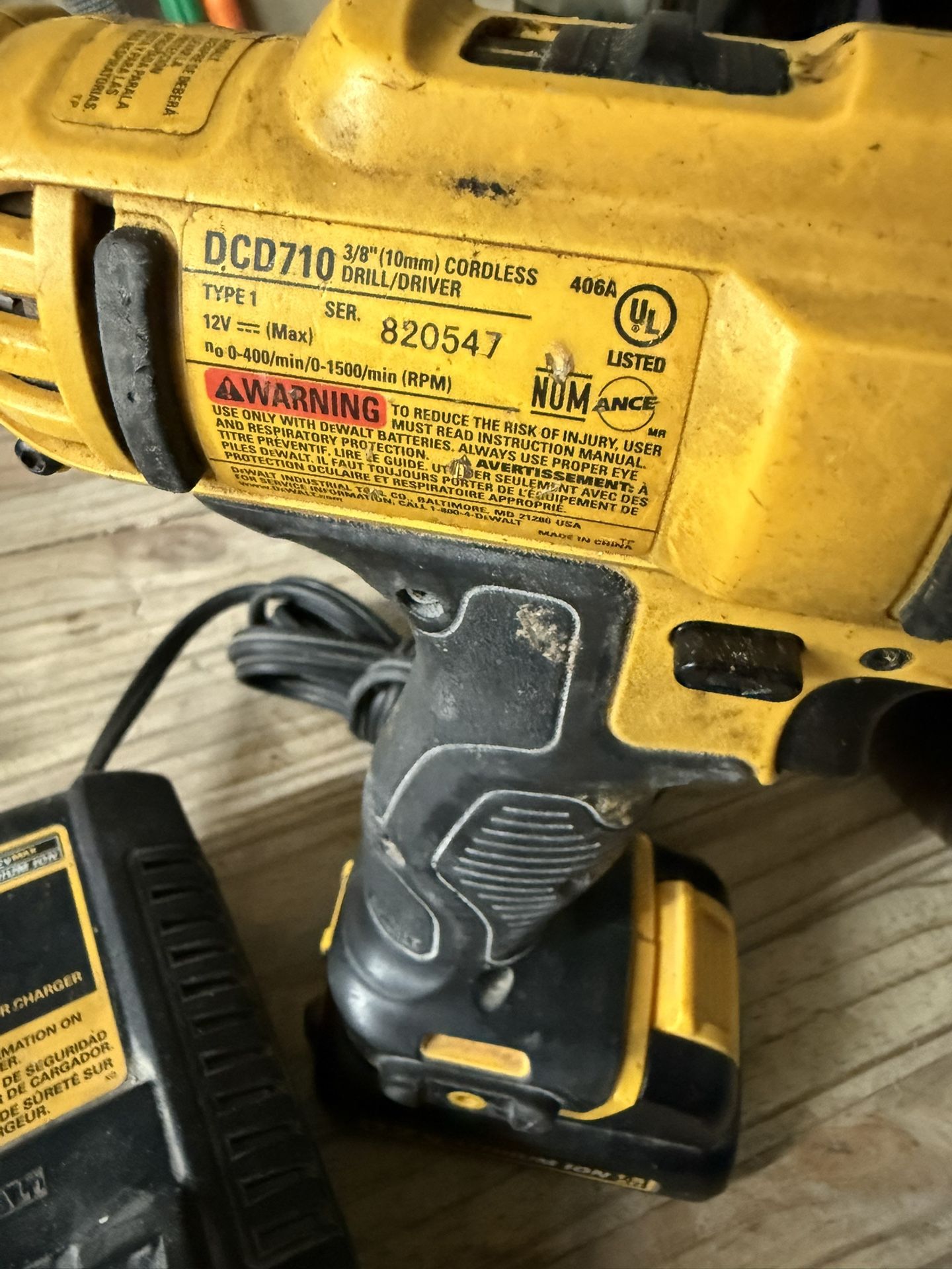 Dewalt 12V Power Drill 2 Batteries+Charger