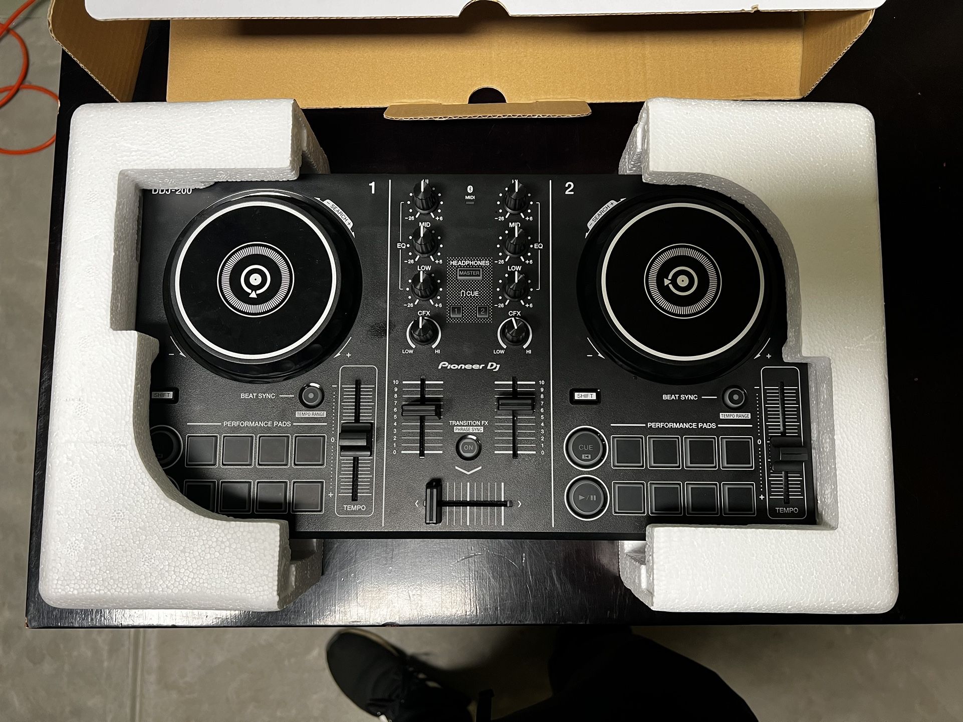 Pioneer DJ Table DDF-200