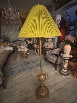 Floor lamp