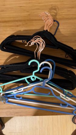 Clothes hanger