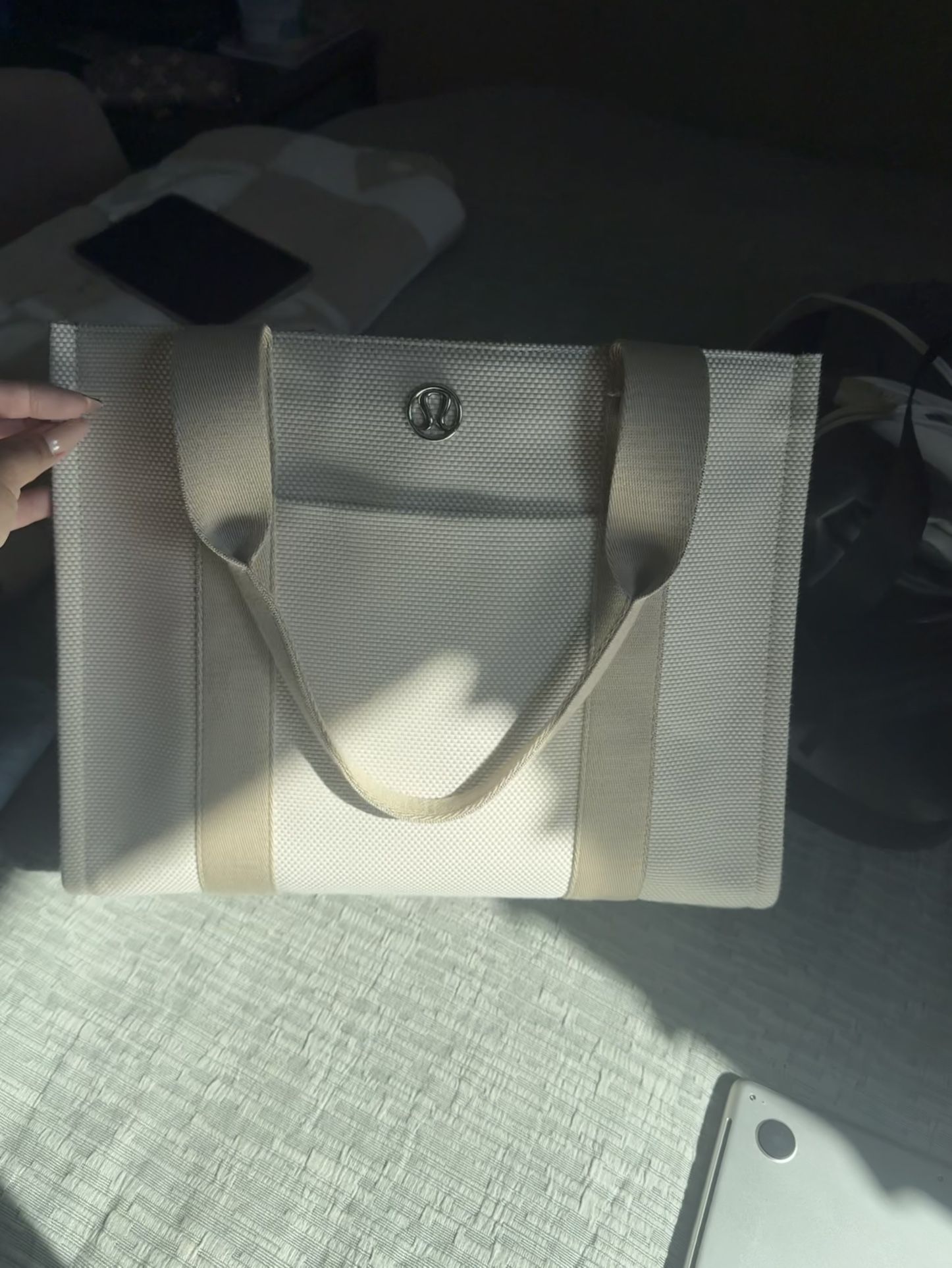 Lululemon tote bag
