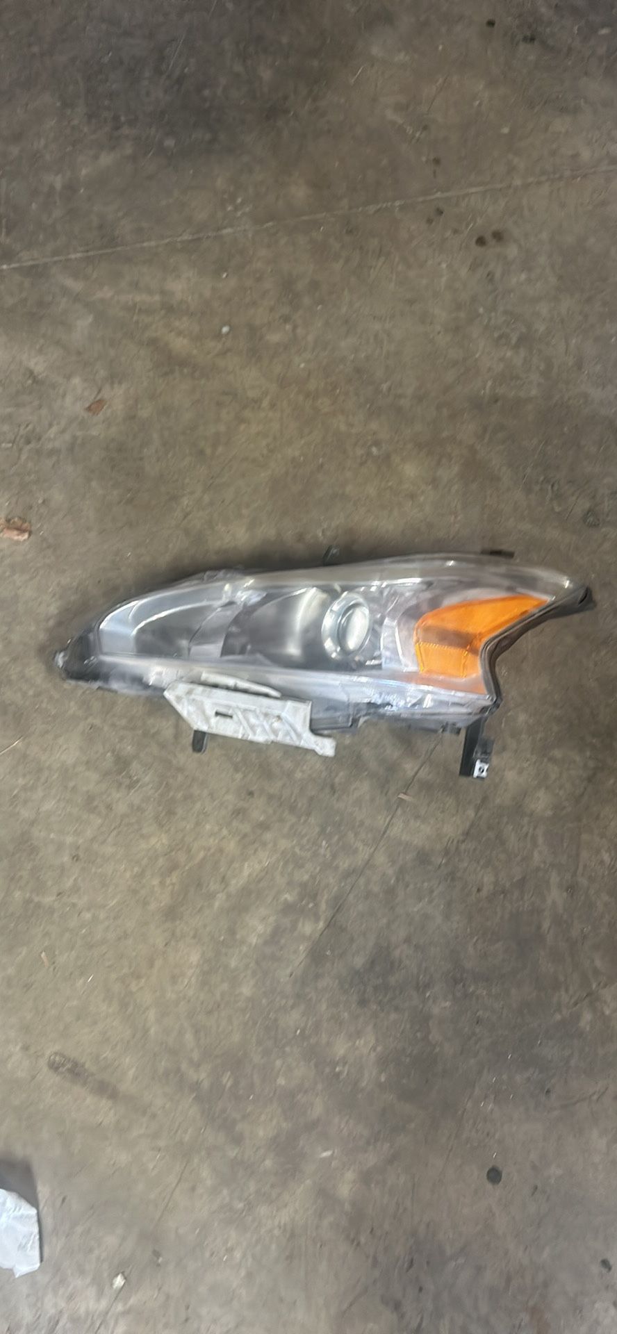 2013 Nissan Altima Headlight