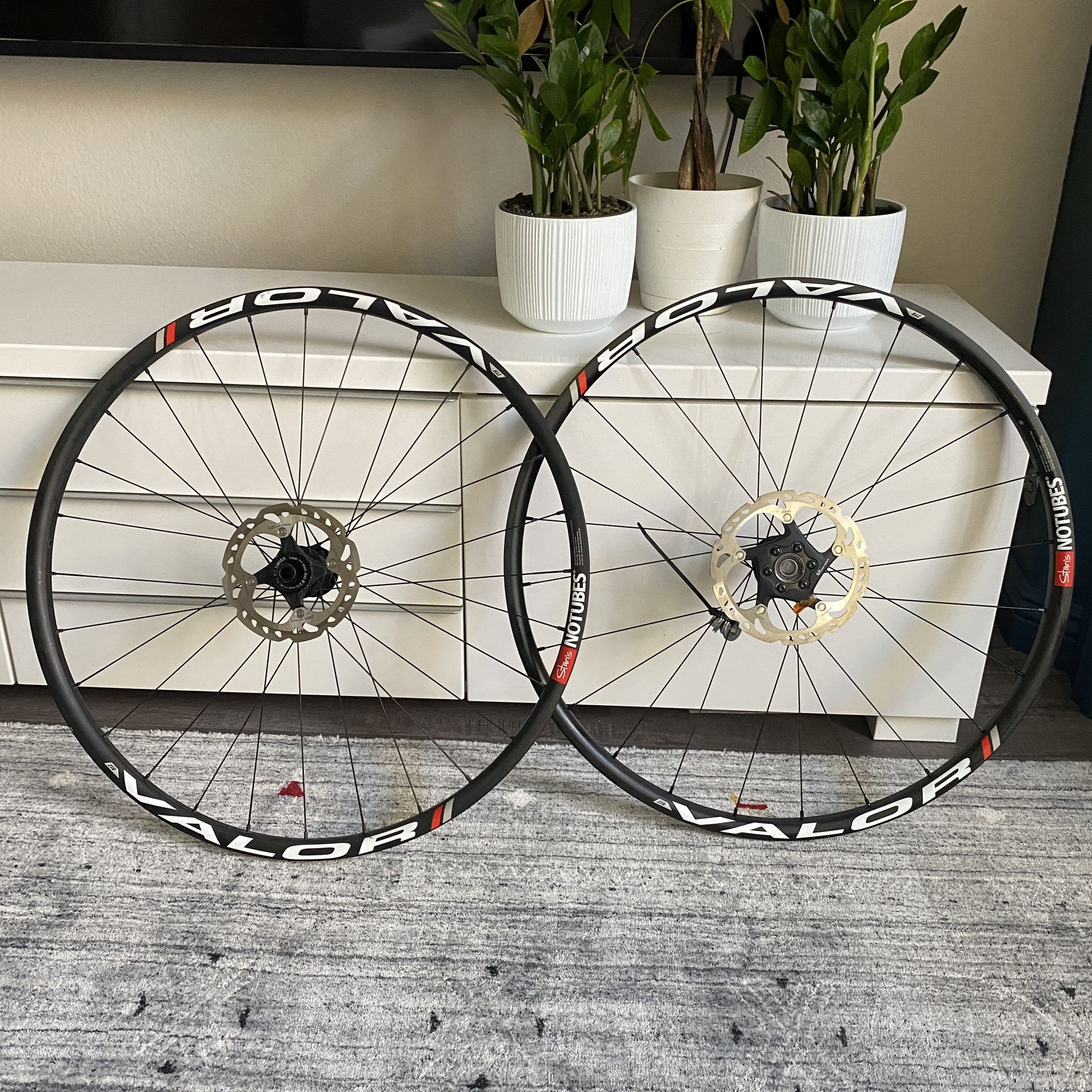 Stan’s Notubes Ztr Valor Wheelset 650b 27.5in Gravel Mountain Bike Carbon
