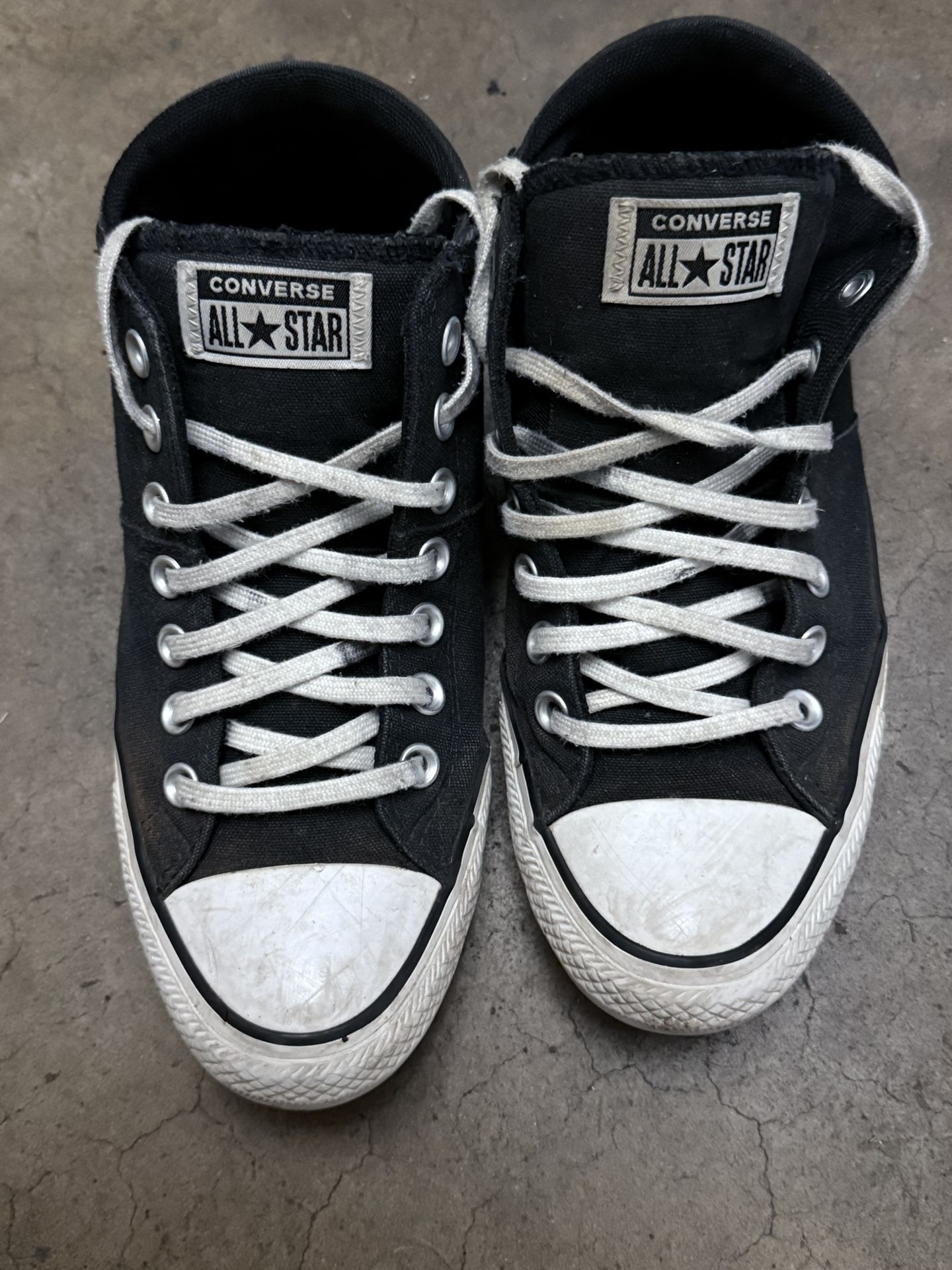 CONVERSE Size 9
