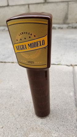 MINI NEGRA MODELO BEER TAP