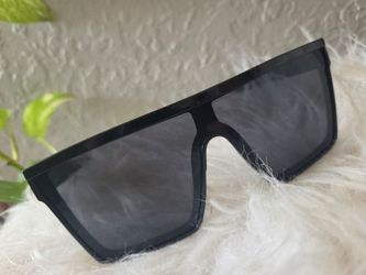 Black frame sunglasses