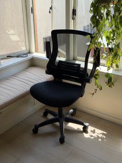 Serene Series Flip Arm Mesh Office Chair