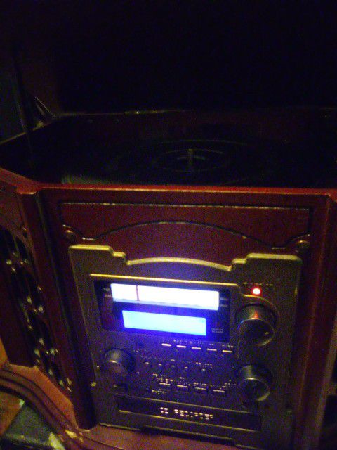 Radio/Record Player /Cassette Player