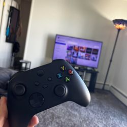 Black Controller  (Xbox Series)