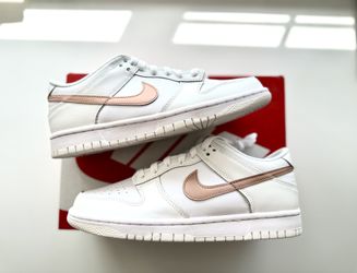 Nike Dunk Low White Pink Size 8W / 6.5Y DS Brand New!