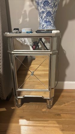 Night stand