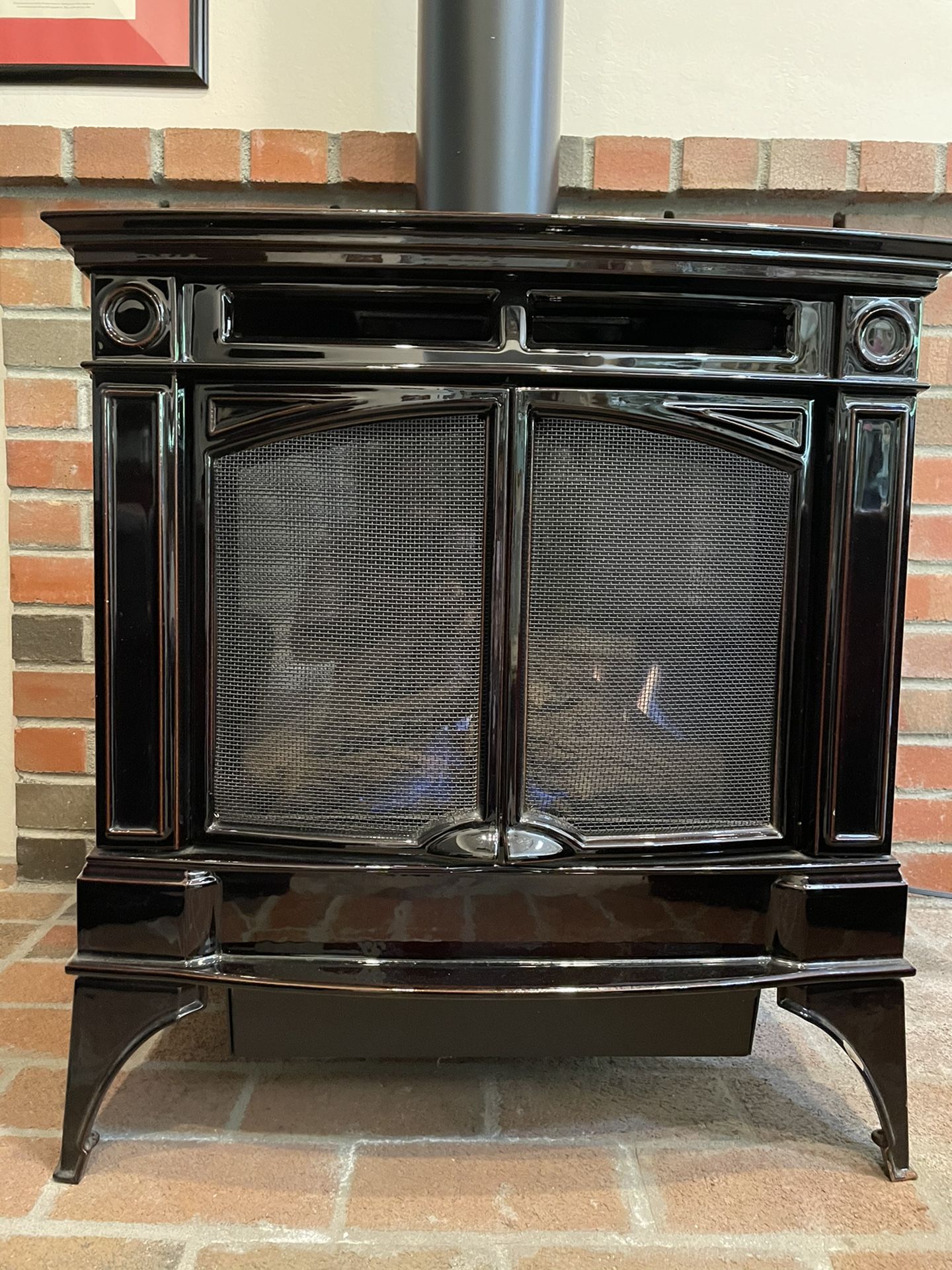 Hampton H35 Large 27”Hx22”Dx28”H, Free Standing Gas Fireplace, with